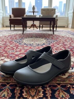 Cloudsteppers by Clarks Sillian Bella Mary Jane in Black 10